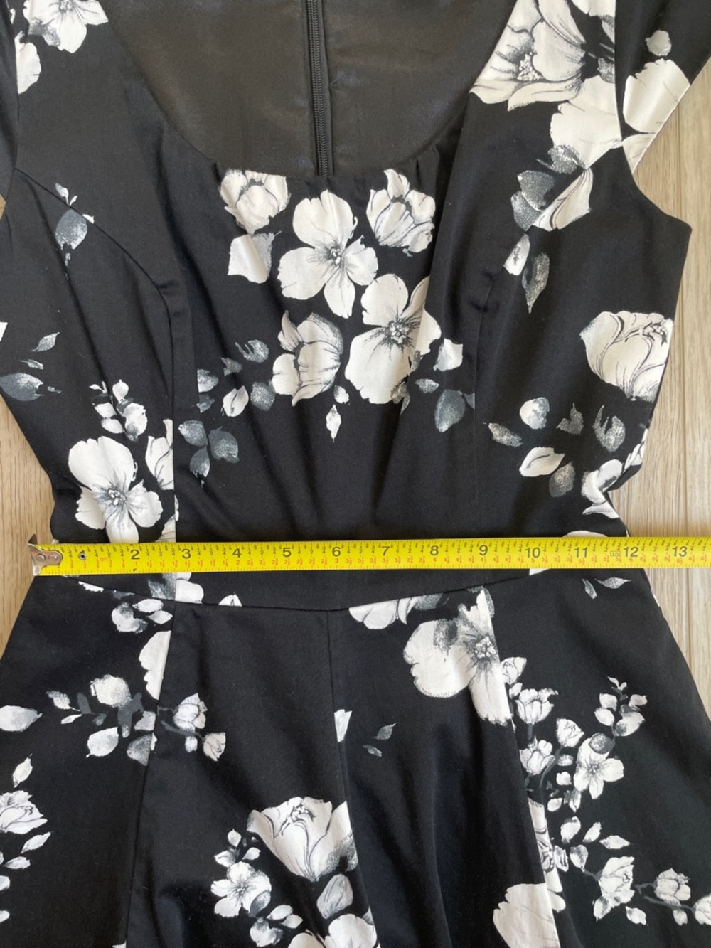 White House | Black Market Floral Fit & Flare Dress Formal - Picture 5 of 10